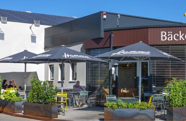 Quadratische Sonnenschirme