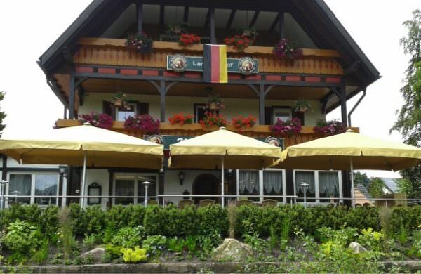 Quadratische Sonnenschirme