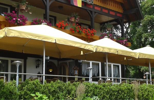 Quadratische Sonnenschirme