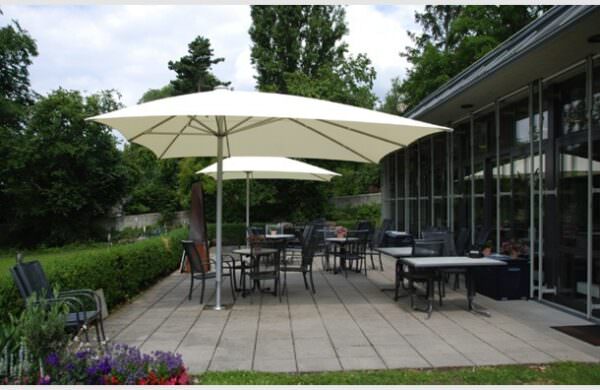 Quadratische Sonnenschirme