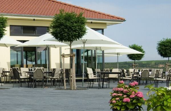 Quadratische Sonnenschirme