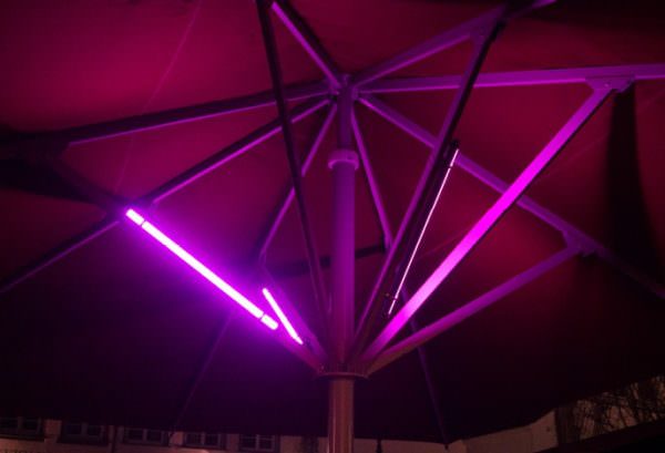 Sonnenschirmbeleuchtung farbig