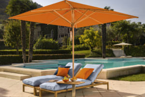 Weishäupl Holz-Sonnenschirme anfragen und kaufen. Bestes Angebot, volle Prograamm-Auswahl.