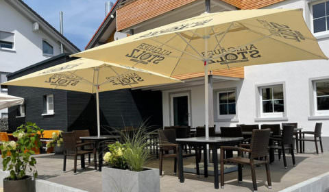 Robuste Werbe-Sonnenschirme kaufen bei WEBA