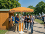 Werbe Line Sonnenschirm auf Outdoormesse